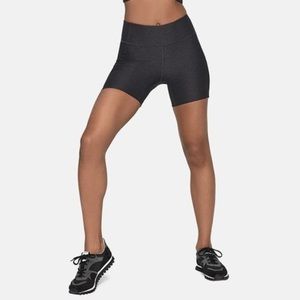 OUTDOOR VOICES WarmUp Shorts Size Large